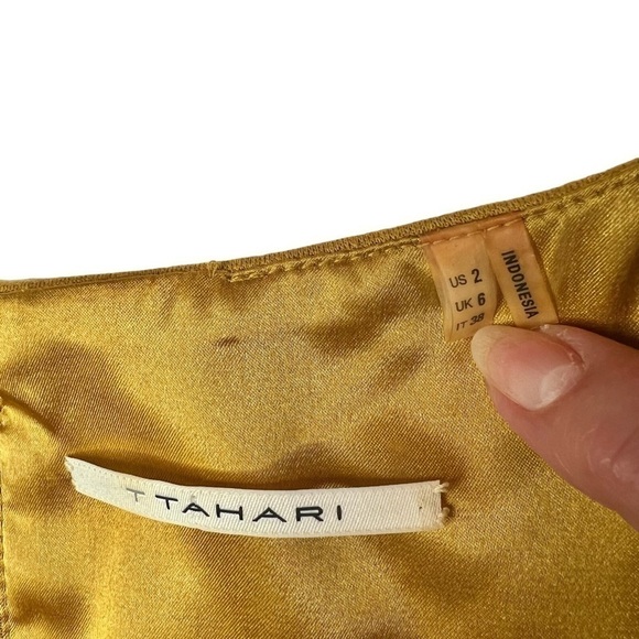 VINTAGE T TAHARI Sheath Belted Twisted Neckline Sleeveless Dress Gold Size 2 - Picture 8 of 14